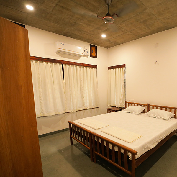 Air-Conditioned Bedrooms at Norah Retreat Homestay Kaduthuruthy
